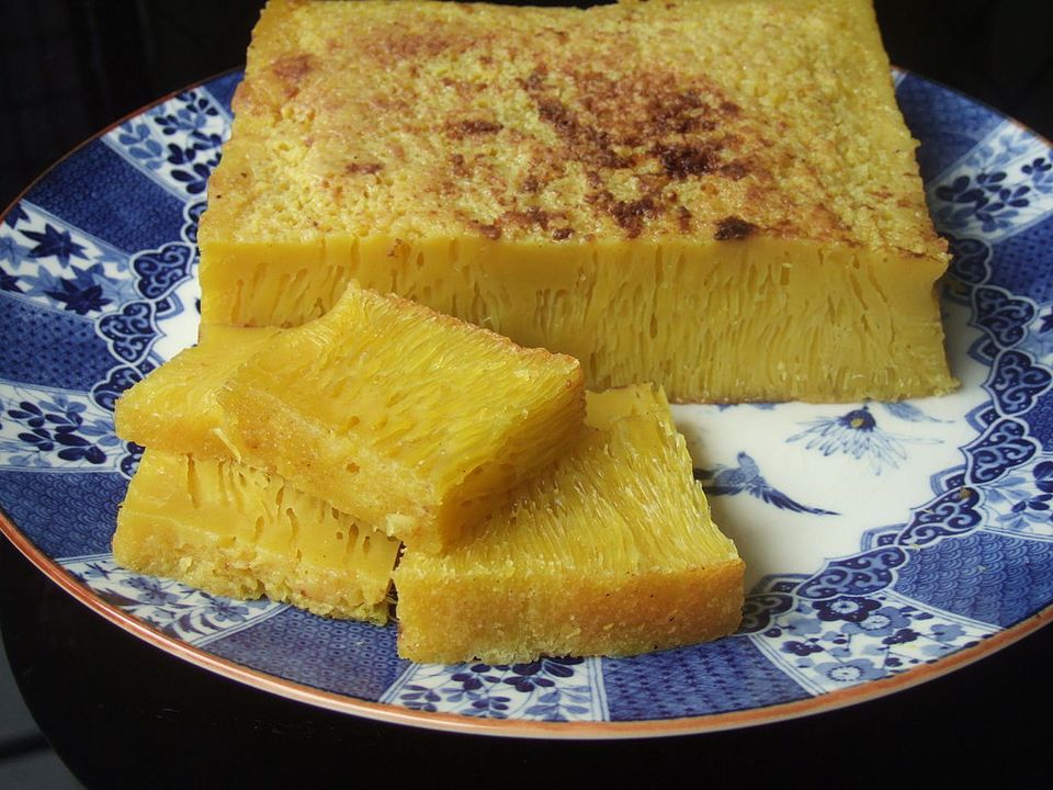 Bika ambon, el bizcocho con estructura de panal de miel de Indonesia