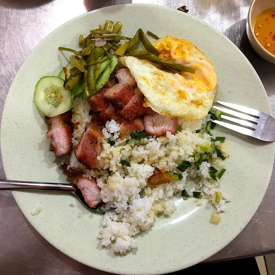 Cơm tấm, el arroz roto vietnamita con cerdo a la parrilla