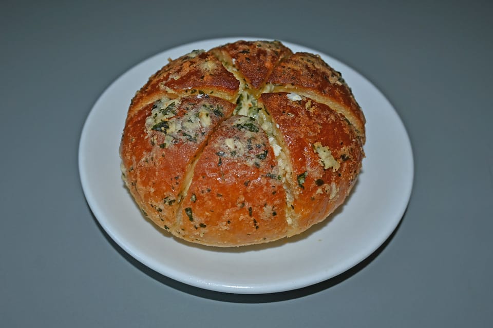 Pan de ajo y queso crema